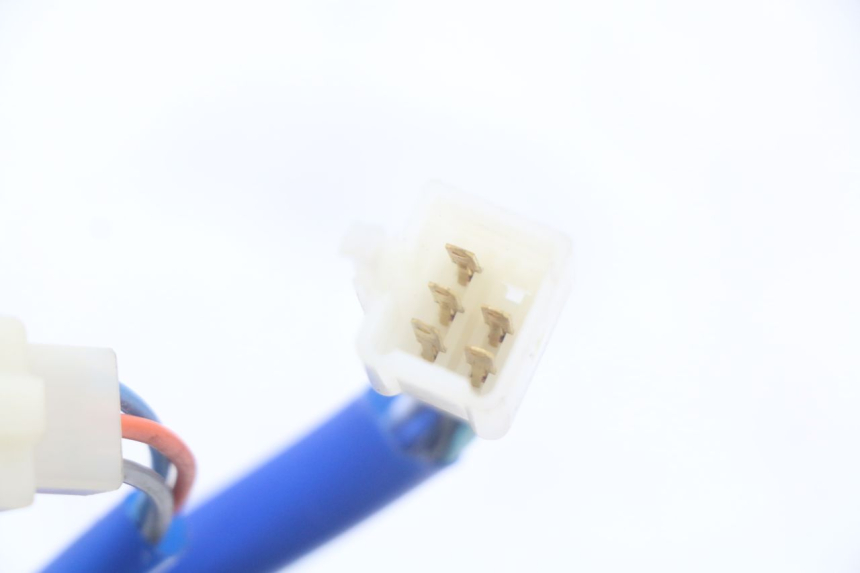 photo de INTERRUPTOR DE LUCES IZQUIERDO. KYMCO AGILITY 4T 50 (2018 - 2022) - Recambio usado revisado