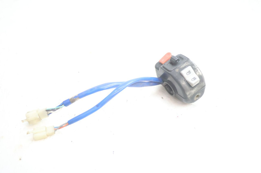 photo de INTERRUPTOR DE LUCES IZQUIERDO. KYMCO AGILITY 4T 50 (2018 - 2022) - Primer plano técnico