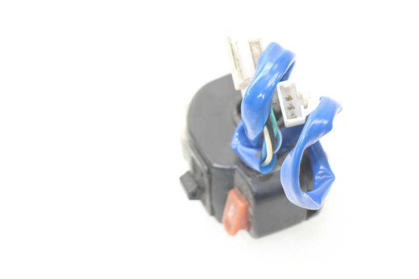 photo de INTERRUPTOR DE LUCES IZQUIERDO KYMCO AGILITY CITY 2T 50 (2008 - 2016) - Otra perspectiva