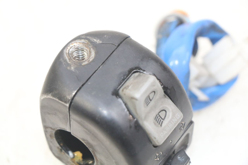 photo de INTERRUPTOR DE LUCES IZQUIERDO KYMCO AGILITY RS 4T 50 (2009 - 2013) - Detalle de la pieza