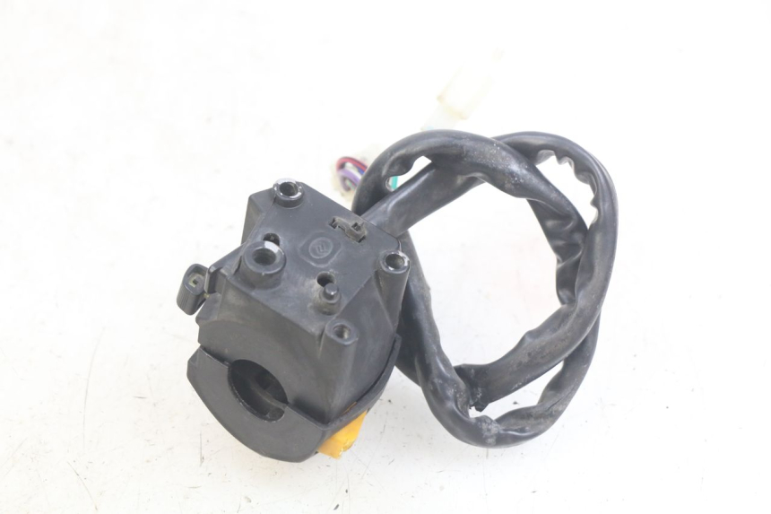 photo de INTERRUPTOR DE LUCES IZQUIERDO. NECO ALEXONE 125 (2017 - 2024) - Otra perspectiva