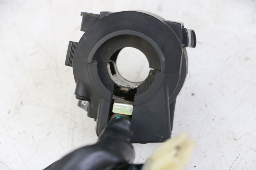 photo de CONMUTADOR IZQUIERDA ANGELL ENFANT 1 - Zoom estado de uso