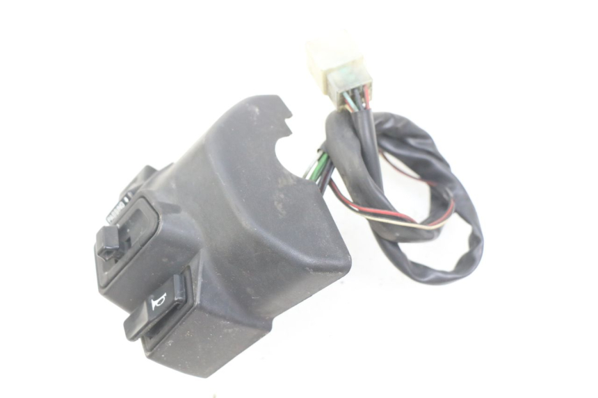 photo de INTERRUPTOR DE LUCES IZQUIERDO APRILIA ATLANTIC 500 (2002 - 2003) - Detalle de la pieza