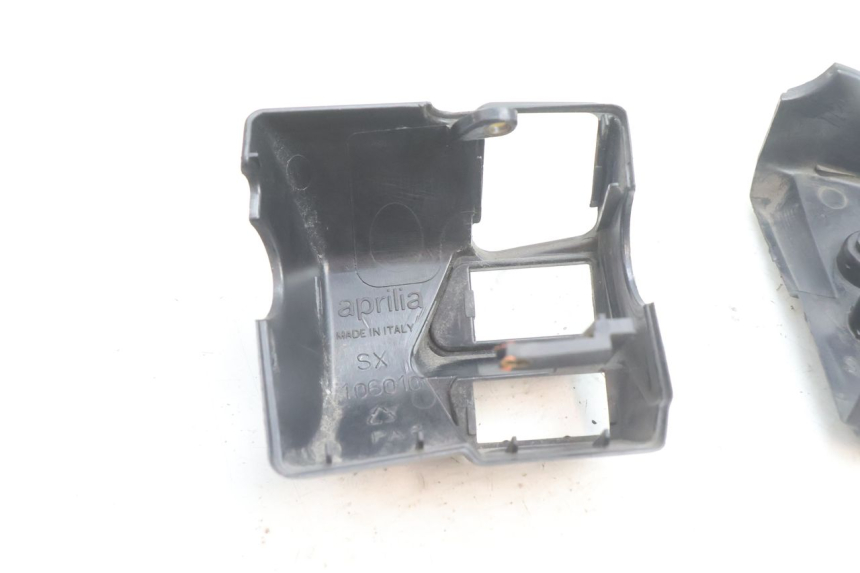 photo de CONMUTADOR IZQUIERDA APRILIA ATLANTIC S 125 (2010 - 2013) - Primer plano técnico