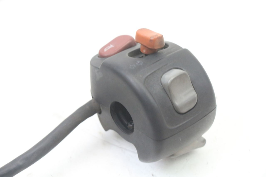 photo de INTERRUPTOR DE LUCES IZQUIERDO BMW C1 125 (2000 - 2003) - Otra perspectiva