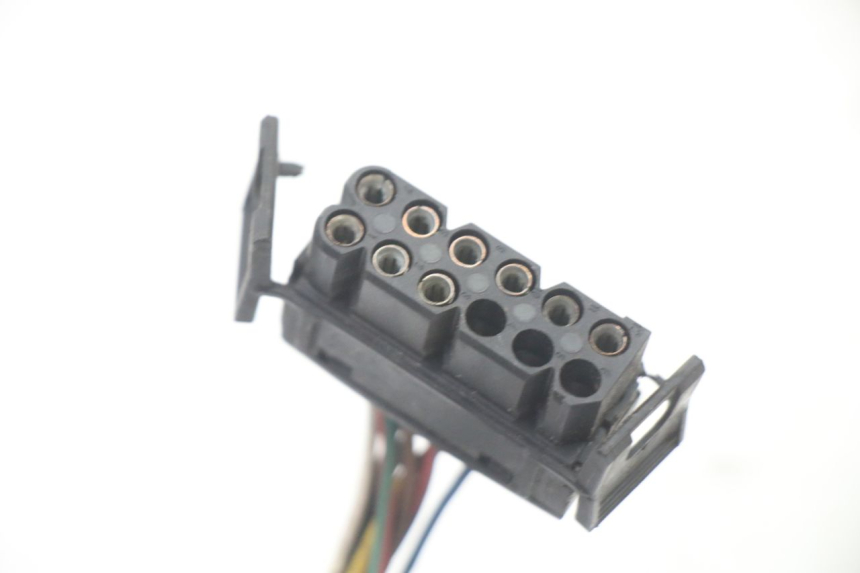 photo de INTERRUPTOR DE LUCES IZQUIERDO BMW C1 125 (2000 - 2003) - Estado de la superficie y material