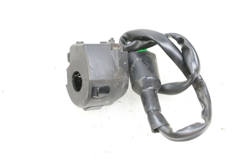 photo de CONMUTADOR IZQUIERDA MAG POWER BOMBERS 4T 50 (2016 - 2026) - Detalles de los puntos de fijación