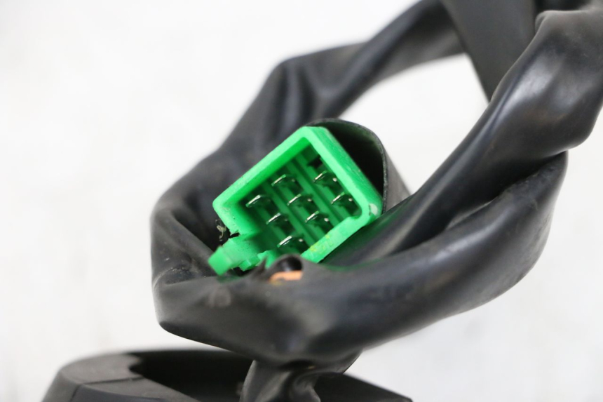 photo de CONMUTADOR IZQUIERDA MAG POWER BOMBERS 4T 50 (2016 - 2026) - Estado de la superficie y material