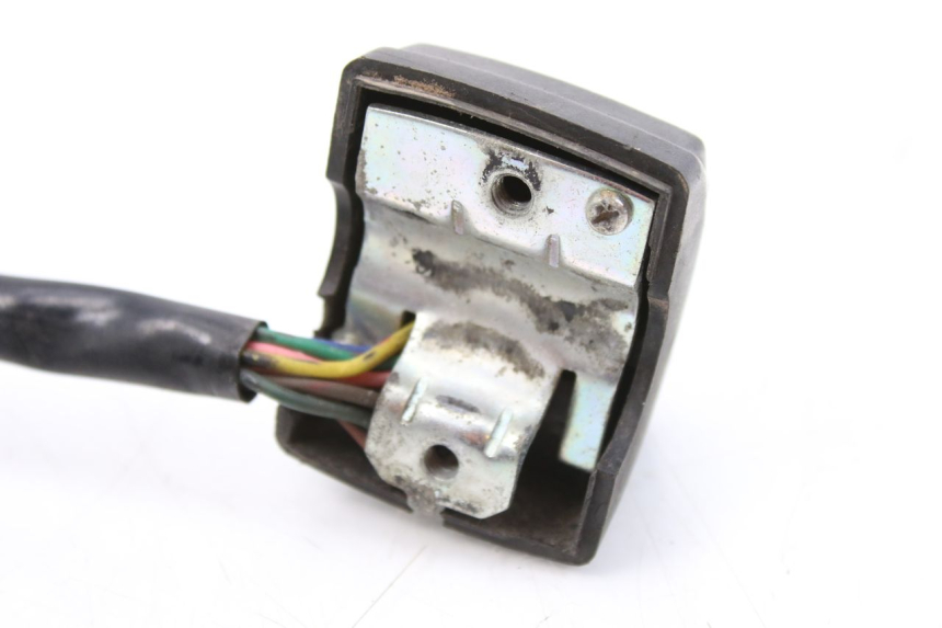 photo de INTERRUPTOR DE LUCES IZQUIERDO MBK BOOSTER SPIRIT 50 (2004 - 2017) - Zoom estado de uso