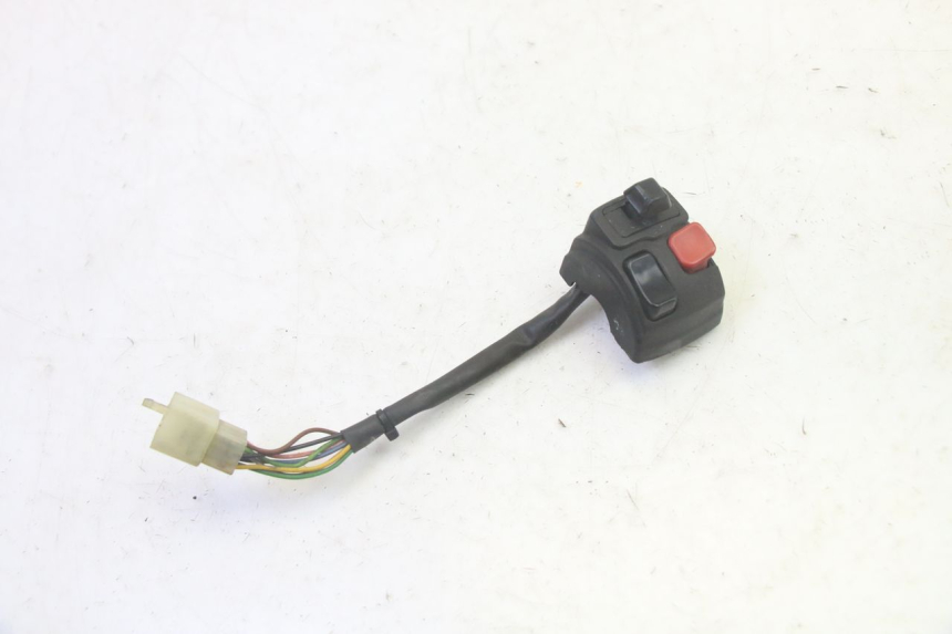 photo de INTERRUPTOR DE LUCES IZQUIERDO MBK BOOSTER SPIRIT 50 (2004 - 2017) - Zoom estado de uso