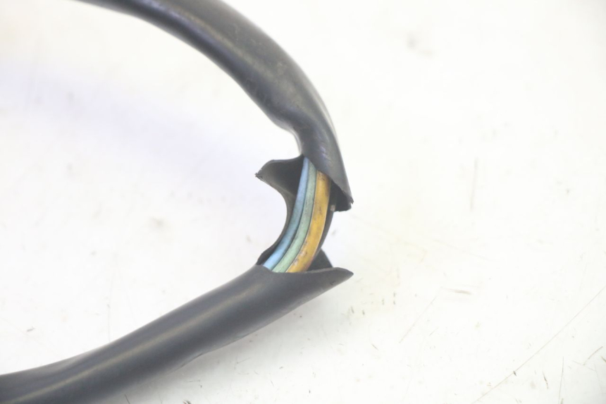 photo de INTERRUPTOR DE LUCES IZQUIERDO SUZUKI BURGMAN 125 (2007 - 2014) - Detalles de los puntos de fijación