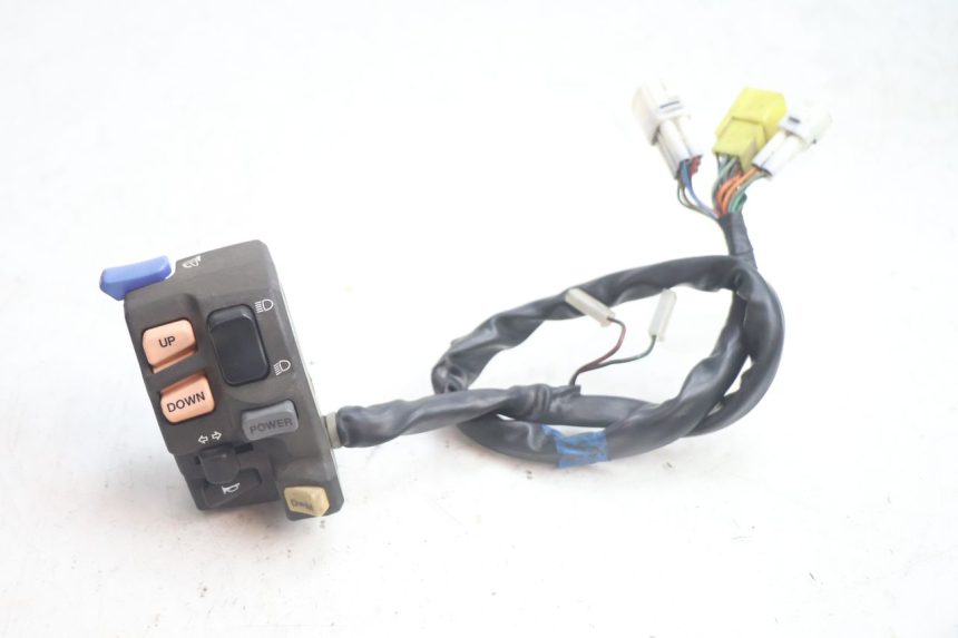 photo de CONMUTADOR IZQUIERDA SUZUKI BURGMAN EXECUTIVE ABS 650 (2006 - 2012) - Vista principal