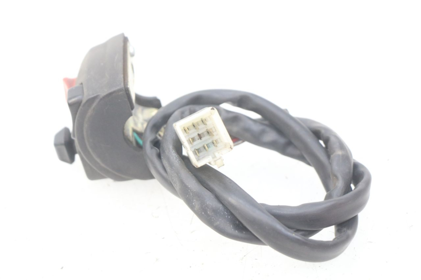 photo de INTERRUPTOR DE LUCES IZQUIERDO YAMAHA BW'S 50 (1999 - 2003) - Otra perspectiva