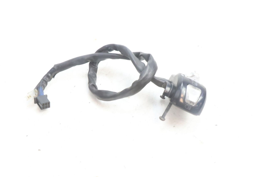 photo de INTERRUPTOR DE LUCES IZQUIERDO YAMAHA BW'S BWS 125 (2010 - 2013) - Zoom estado de uso