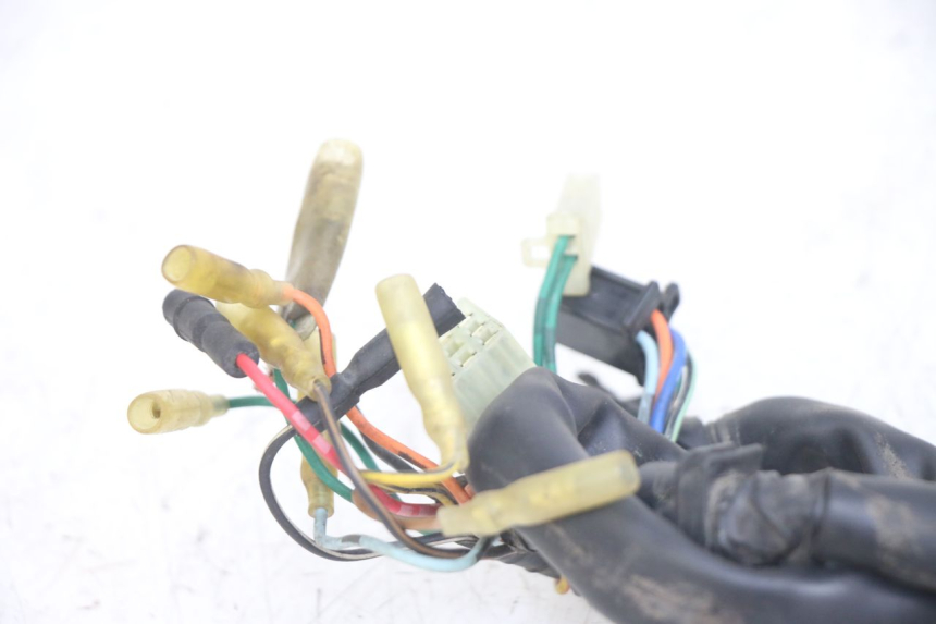 photo de INTERRUPTOR DE LUCES IZQUIERDO HONDA CA REBEL 125 (1995 - 2001) - Detalles de los puntos de fijación