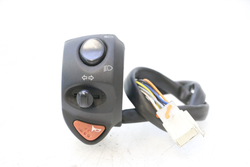 photo de INTERRUPTOR DE LUCES IZQUIERDO PEUGEOT CITYSTAR 2T 50 (2018 - 2021) - Vista principal