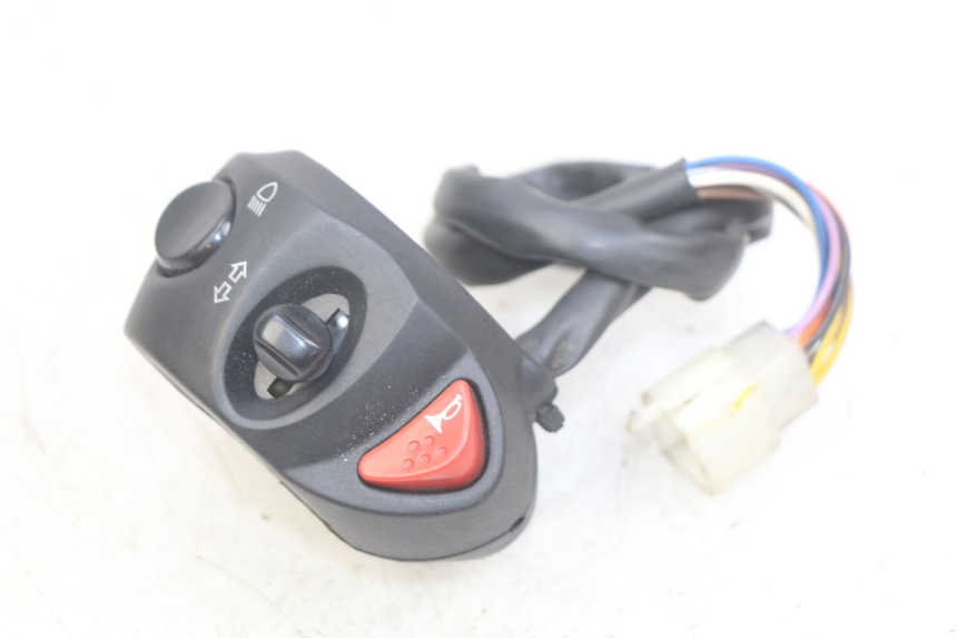 photo de INTERRUPTOR DE LUCES IZQUIERDO PEUGEOT CITYSTAR AIR 125 (2014 - 2017) - Vista principal