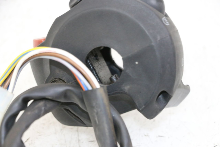 photo de INTERRUPTOR DE LUCES IZQUIERDO PEUGEOT CITYSTAR 50 (2013 - 2017) - Vista general del producto