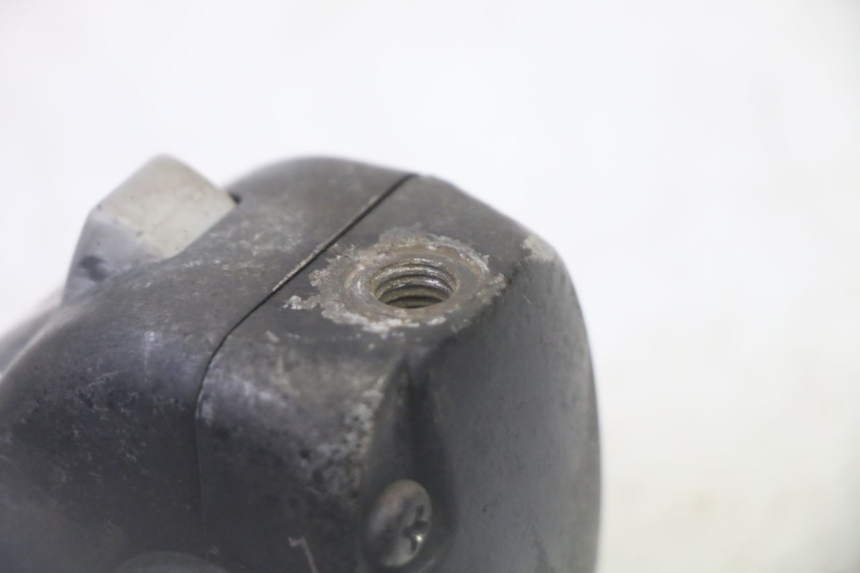 photo de INTERRUPTOR DE LUCES IZQUIERDO SYM CROX 4T 50 (2016 - 2023) - Detalles de los puntos de fijación