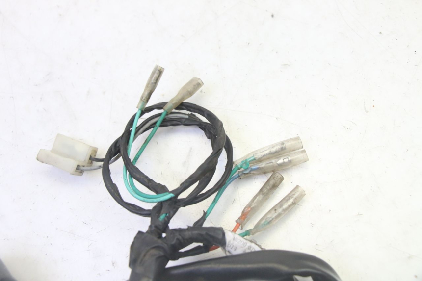 photo de INTERRUPTOR DE LUCES IZQUIERDO SYM CROX 4T 50 (2016 - 2023) - Recambio usado revisado