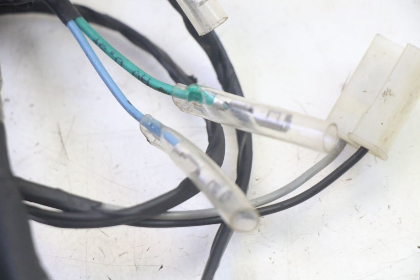 photo de INTERRUPTOR DE LUCES IZQUIERDO SYM CROX 4T 50 (2016 - 2023) - Detalles de los puntos de fijación