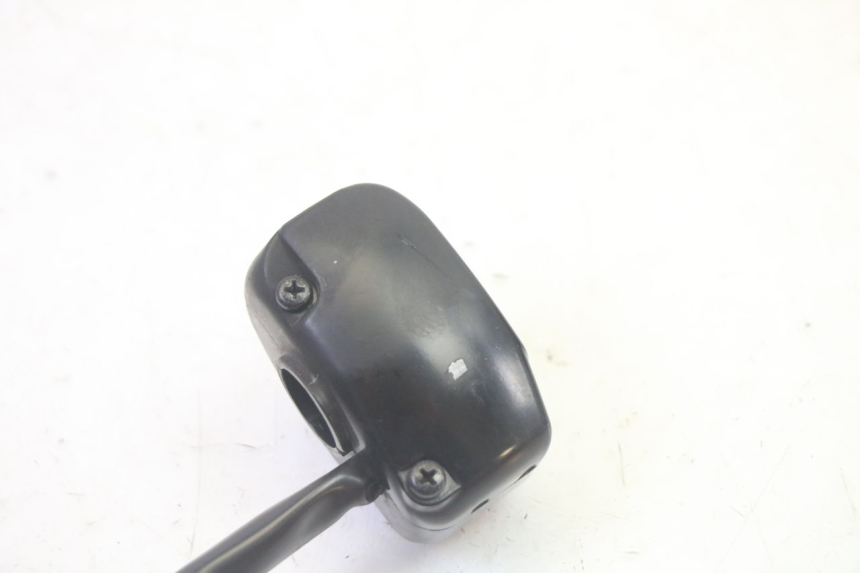 photo de INTERRUPTOR DE LUCES IZQUIERDO SYM CROX 4T 50 (2016 - 2023) - Otra perspectiva