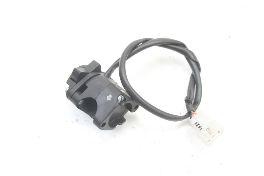 photo de CONMUTADOR IZQUIERDA DERBI SENDA SM DRD X-TREME 50 (2011 - 2017) - Primer plano técnico