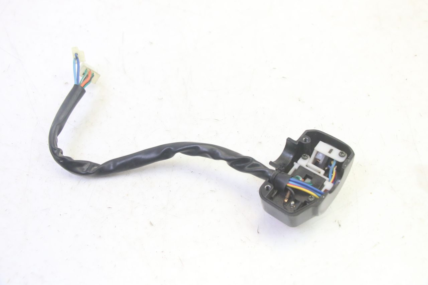 photo de CONMUTADOR IZQUIERDA LONGJIA DIGITA 4T 50 (2019 - 2022) - Primer plano técnico