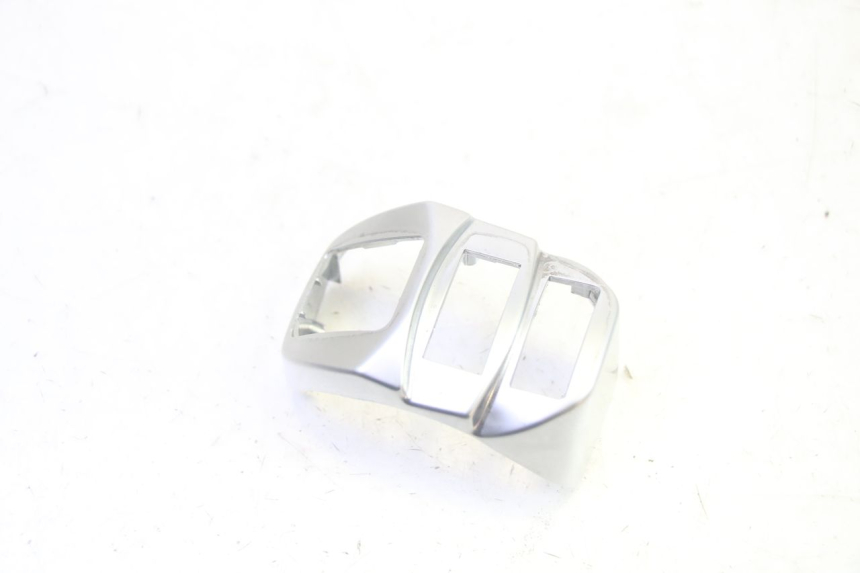 photo de CONMUTADOR IZQUIERDA PEUGEOT DJANGO 4T 50 (2014 - 2019) - Zoom estado de uso