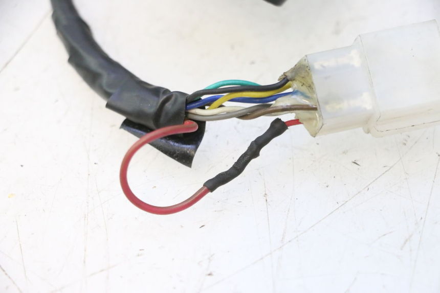 photo de CONMUTADOR IZQUIERDA WAYSCRAL E-START 1 (2018 - 2022) - Detalles de los puntos de fijación
