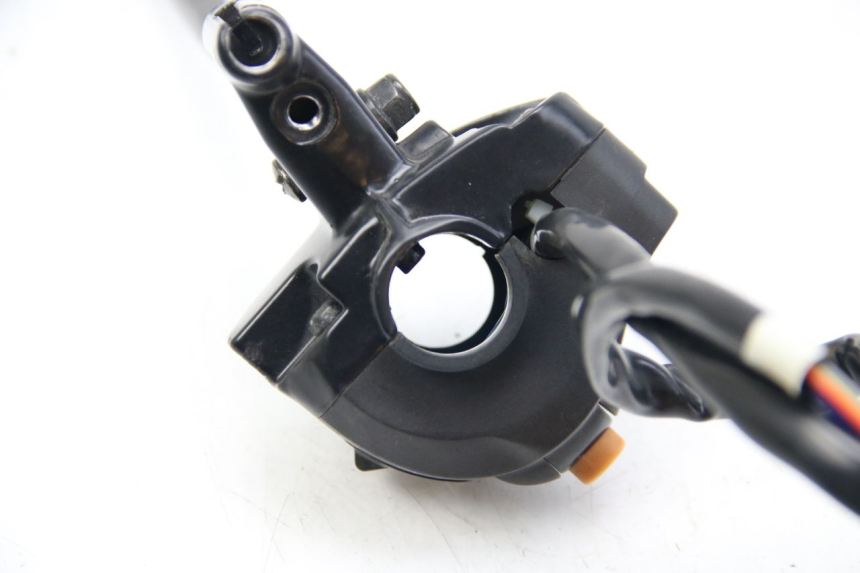 photo de INTERRUPTOR DE LUCES IZQUIERDO PEUGEOT E-VIVACITY 1 (2012 - 2018) - Otra perspectiva