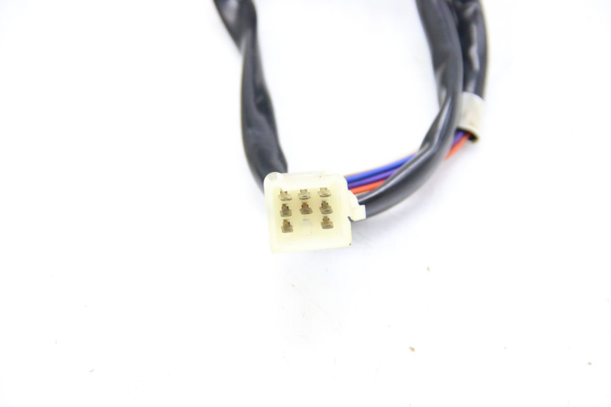 photo de INTERRUPTOR DE LUCES IZQUIERDO PEUGEOT E-VIVACITY 1 (2012 - 2018) - Estado de la superficie y material