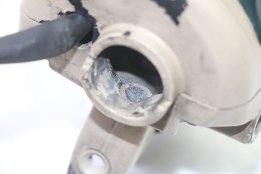 photo de INTERRUPTOR DE LUCES IZQUIERDO PEUGEOT ELYSEO 125 (1999 - 2004) - Estado de la superficie y material