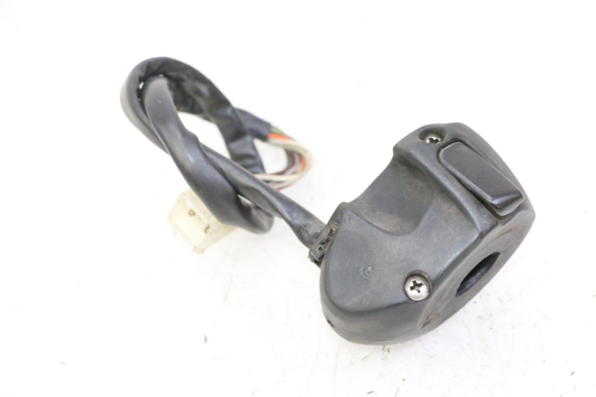 photo de INTERRUPTOR DE LUCES IZQUIERDO PEUGEOT ELYSTAR 50 (2002 - 2014) - Primer plano técnico