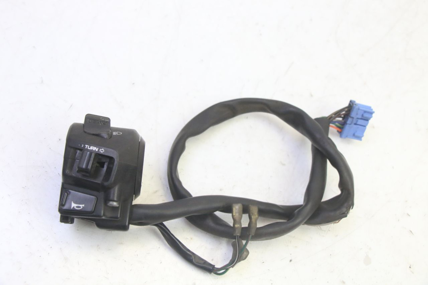 photo de INTERRUPTOR DE LUCES IZQUIERDO. HONDA FES S-WING SWING ABS 125 (2007 - 2015) - Vista principal