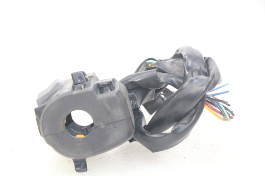 photo de INTERRUPTOR DE LUCES IZQUIERDO YAMAHA FJR ABS 1300 (2006 - 2012) - Zoom estado de uso