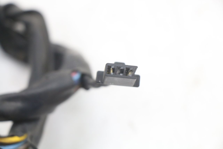 photo de INTERRUPTOR DE LUCES IZQUIERDO YAMAHA FJR ABS 1300 (2006 - 2012) - Primer plano técnico