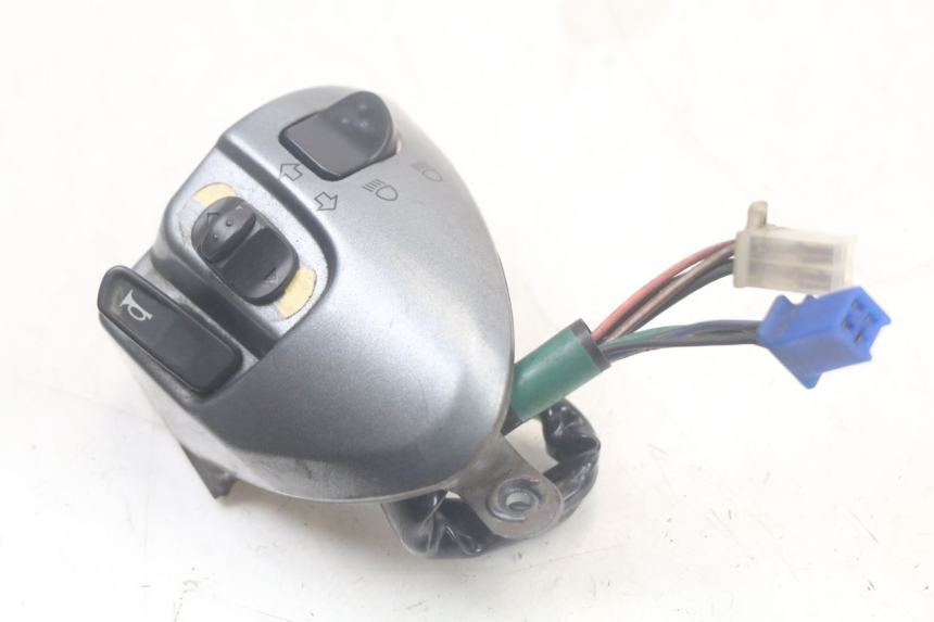 photo de INTERRUPTOR DE LUCES IZQUIERDO MBK FLAME X 125 (2004 - 2007) - Detalle de la pieza