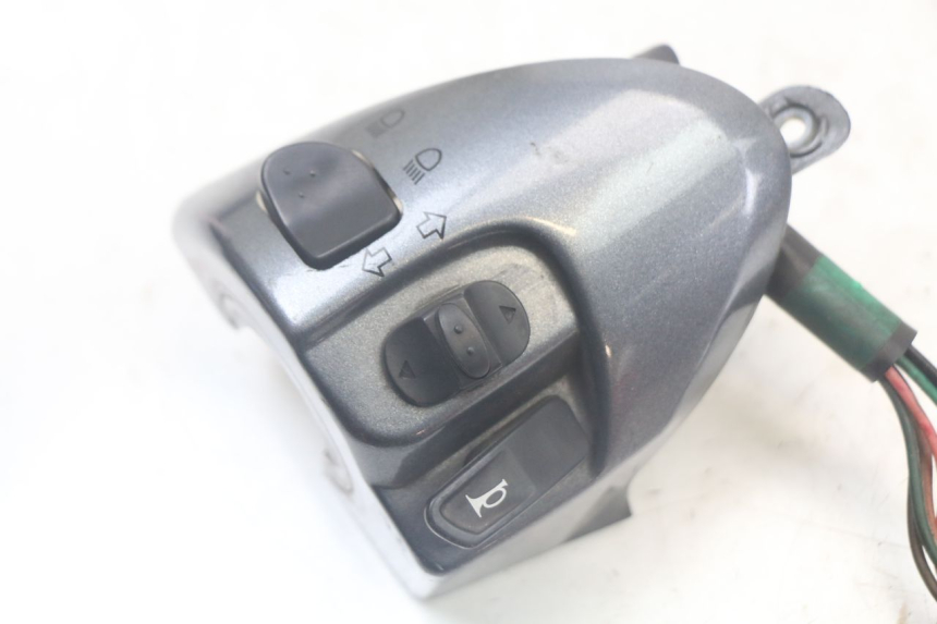 photo de CONMUTADOR IZQUIERDA MBK FLAME X 125 (2007 - 2016) - Detalle de la pieza