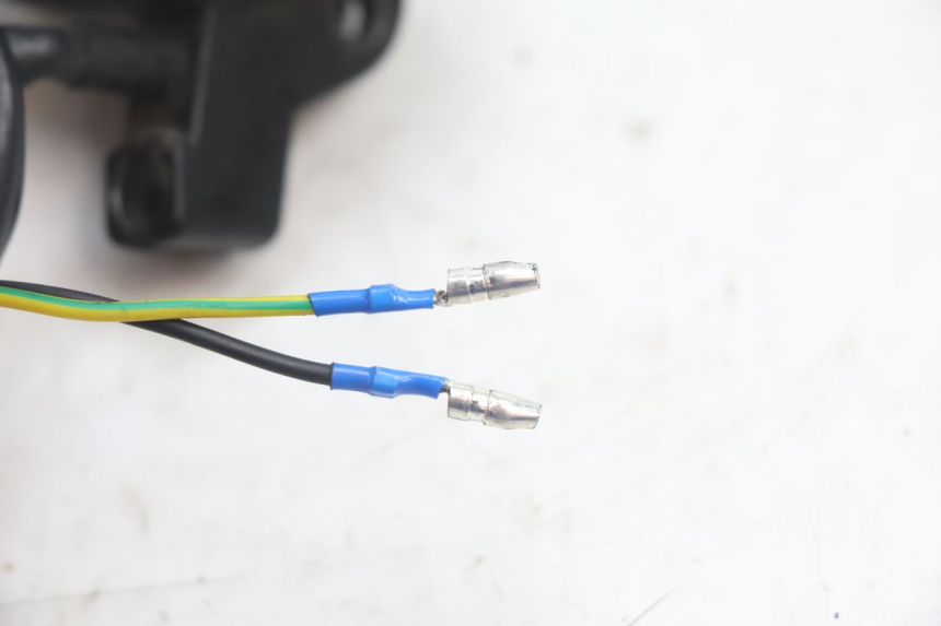 photo de CONMUTADOR IZQUIERDA VASTRO GP 2T 50 (2013 - 2017) - Estado de la superficie y material