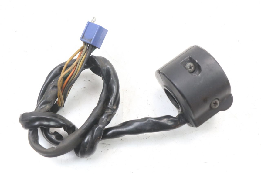 photo de CONMUTADOR IZQUIERDA SUZUKI GSX E 250 (1982 - 1983) - Zoom estado de uso