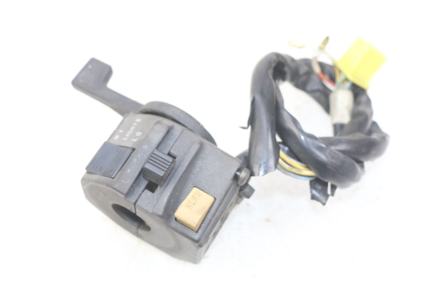 photo de INTERRUPTOR DE LUCES IZQUIERDO SUZUKI GSX-F GSX  F 1100 (1988 - 1994) - Vista principal