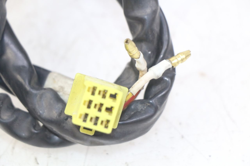 photo de INTERRUPTOR DE LUCES IZQUIERDO SUZUKI GSX-F GSX  F 1100 (1988 - 1994) - Detalles de los puntos de fijación