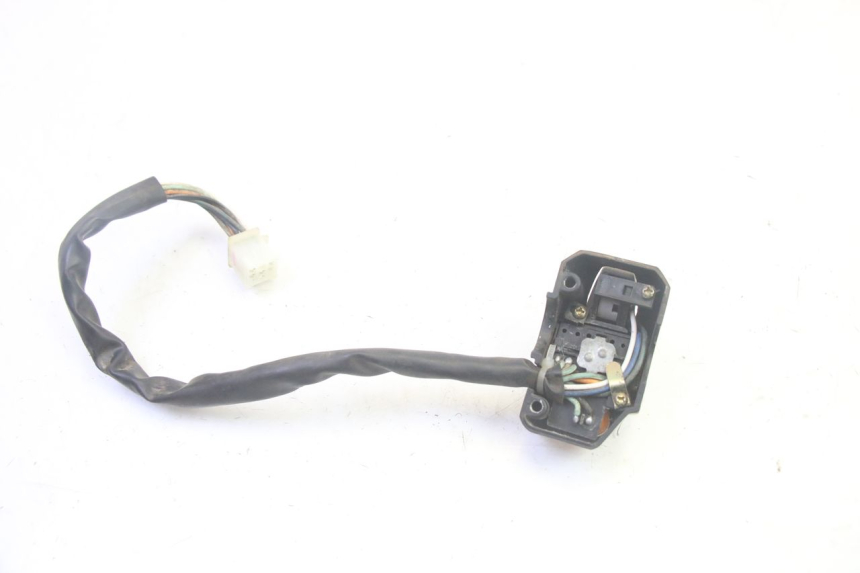 photo de INTERRUPTOR DE LUCES IZQUIERDO EUROCKA GTR 50 (2018 - 2021) - Primer plano técnico