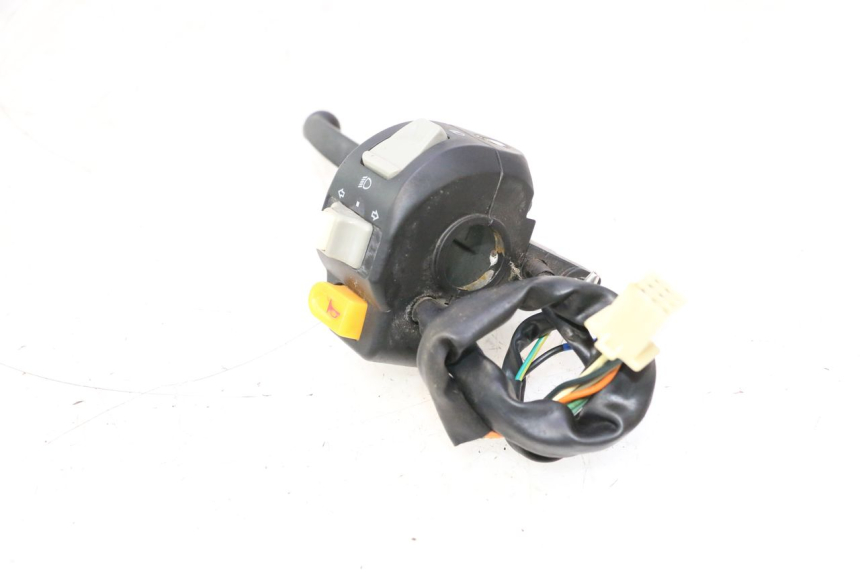photo de INTERRUPTOR DE LUCES IZQUIERDO EUROCKA GTR 50 (2007 - 2017) - Zoom estado de uso