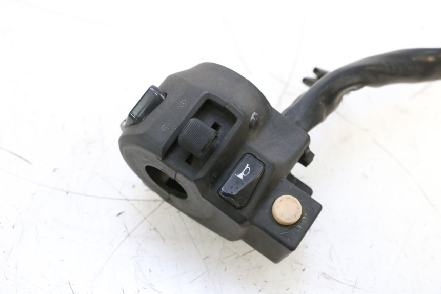 photo de CONMUTADOR IZQUIERDA SYM GTS EVO 125 (2009 - 2013) - Zoom estado de uso