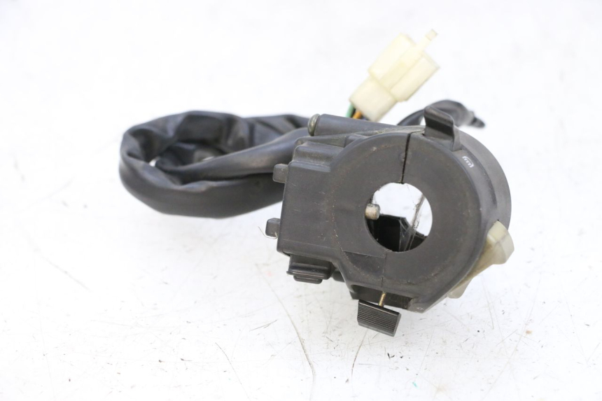 photo de CONMUTADOR IZQUIERDA JM MOTORS GTS 125 (2015 - 2019) - Zoom estado de uso