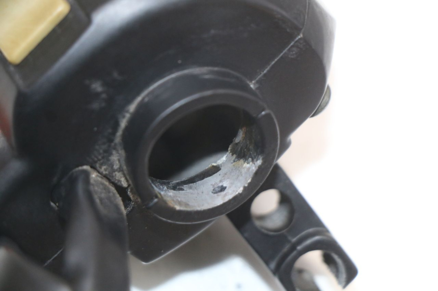 photo de CONMUTADOR IZQUIERDA KEEWAY HURRICANE 50 (2006 - 2019) - Estado de la superficie y material