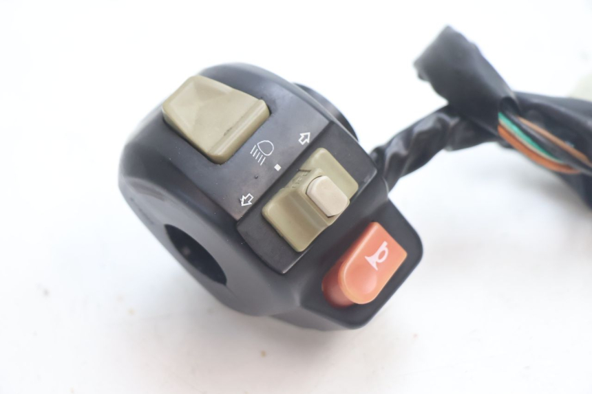 photo de CONMUTADOR IZQUIERDA KEEWAY HURRICANE 50 (2006 - 2019) - Detalle de la pieza