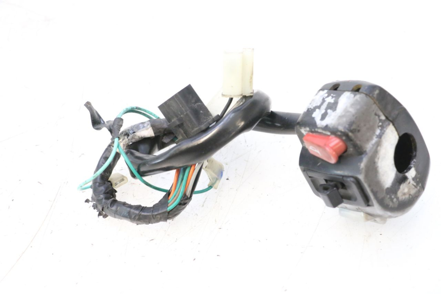 photo de INTERRUPTOR DE LUCES IZQUIERDO SYM JET 14 4T 50 (2018 - 2022) - Primer plano técnico